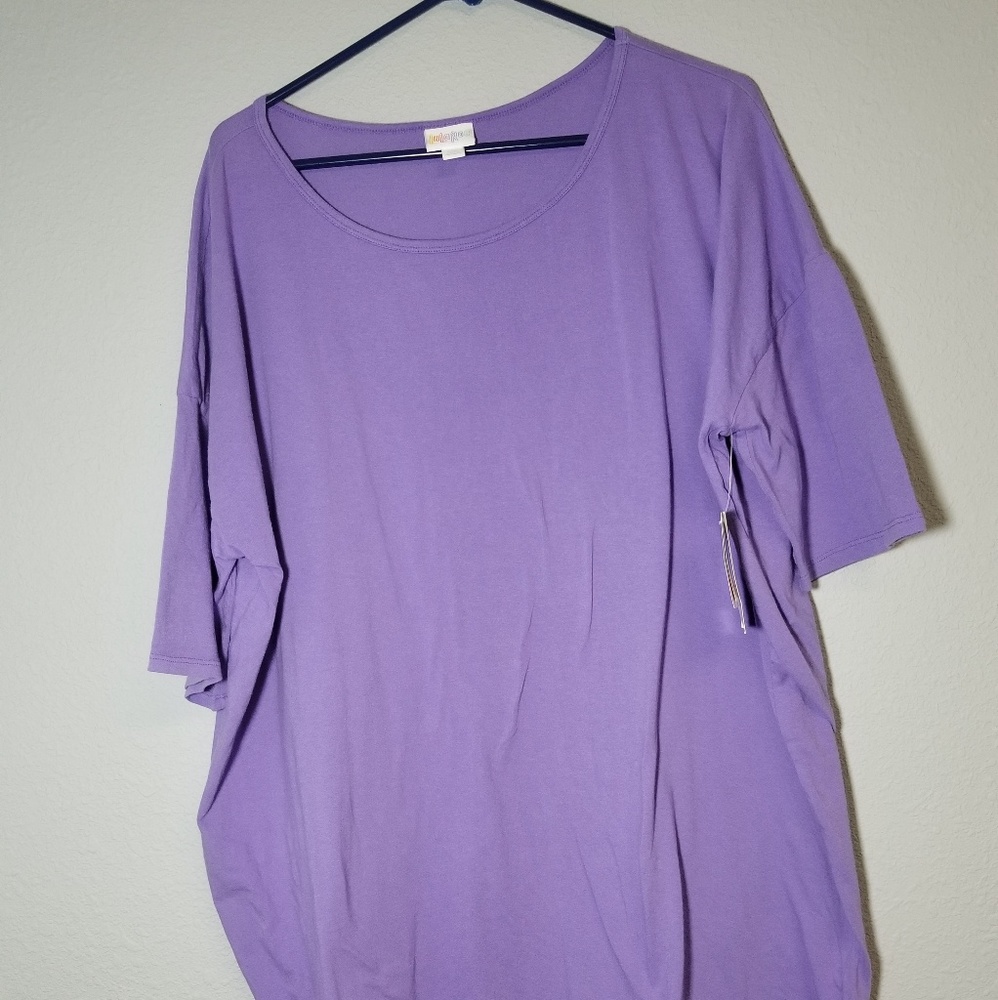 New lularoe Irma top